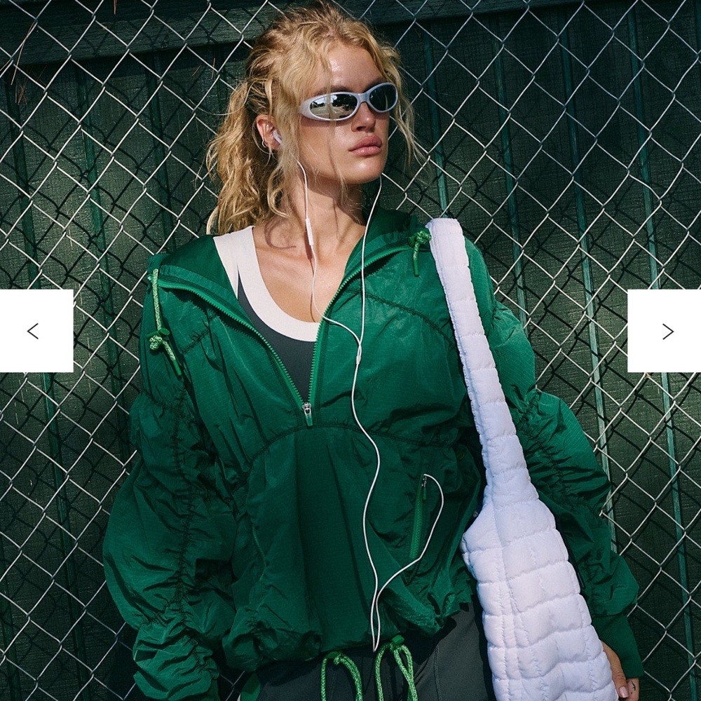 BNWT Free people movement happy camper pullover